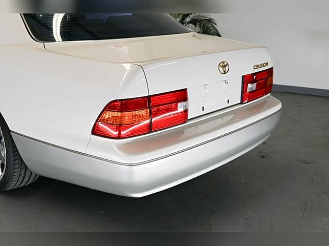 1997 Toyota Celsior JDM car for sale — photo 7 of 25