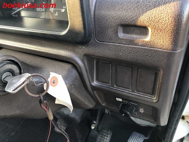 1992 Daihatsu Hijet JDM car for sale — photo 16 of 22
