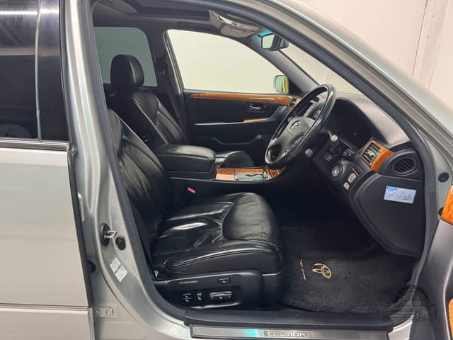 2000 Toyota Celsior JDM car for sale — photo 24 of 25