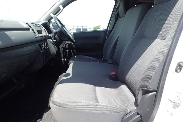 2011 Toyota HiAce JDM car for sale — photo 18 of 25