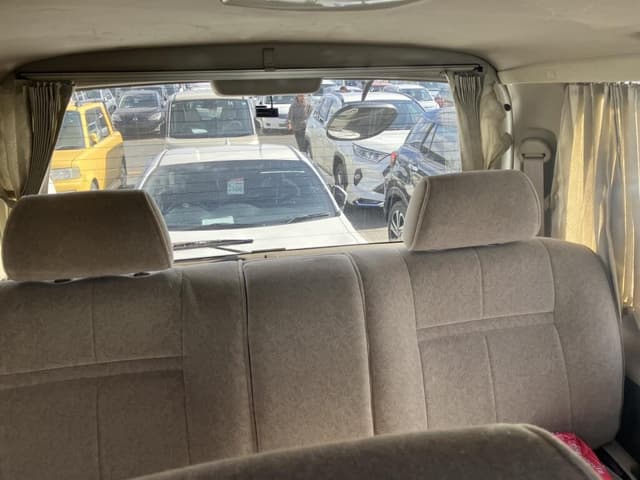 2001 Toyota Grand Hiace JDM car for sale — photo 11 of 12