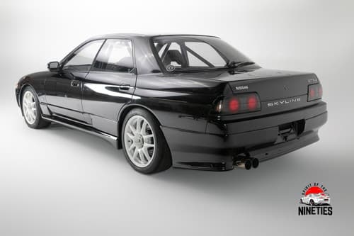 1991 Nissan Skyline JDM car for sale — photo 3 of 14