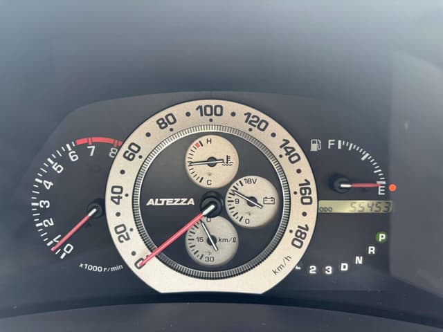2000 Toyota Altezza JDM car for sale — photo 7 of 10