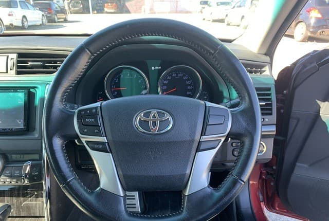 2010 Toyota Mark X JDM car for sale — photo 11 of 25