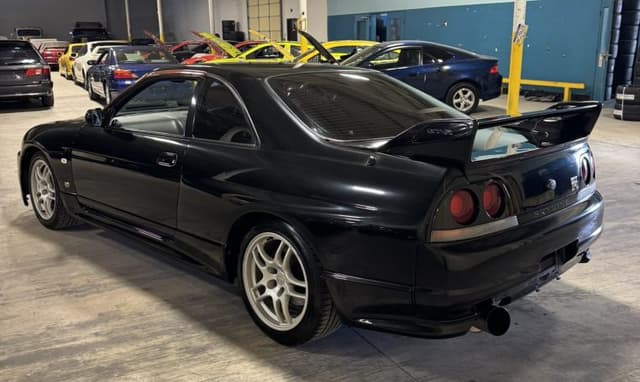 1995 Nissan Skyline JDM car for sale — photo 18 of 25