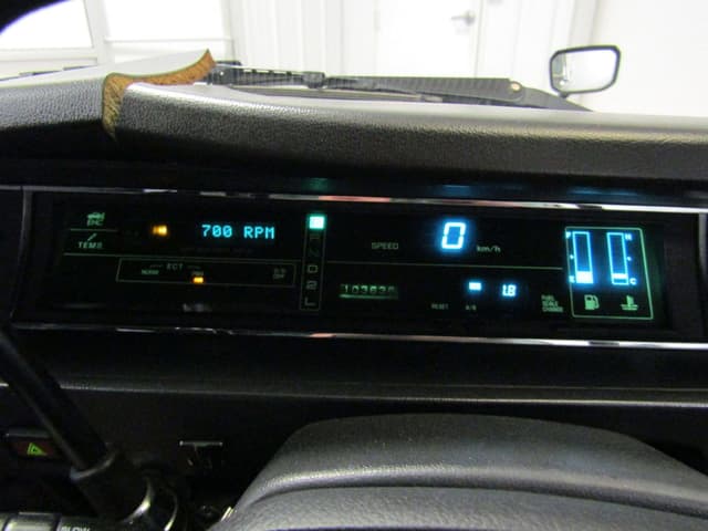 1991 Toyota Century JDM car for sale — photo 18 of 25