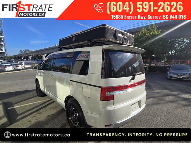 2009 Mitsubishi Delica JDM car for sale — photo 22 of 24