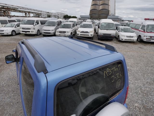 2002 Suzuki Jimny JDM car for sale — photo 15 of 25