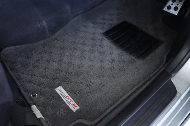 1997 Nissan Skyline JDM car for sale — photo 23 of 25