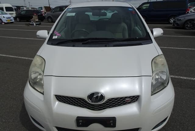 2008 Toyota Vitz JDM car for sale — photo 9 of 10