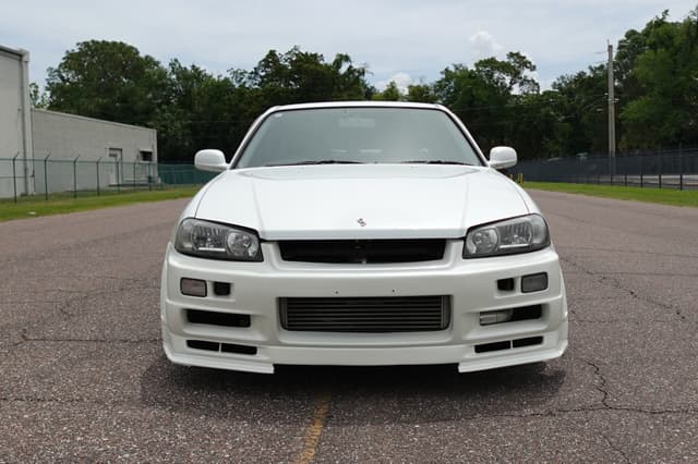 1998 Nissan Skyline JDM car for sale — photo 2 of 19