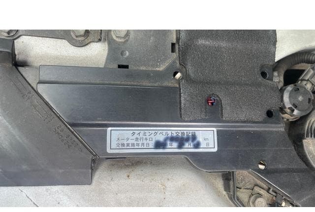 2011 Toyota HiAce JDM car for sale — photo 2 of 25