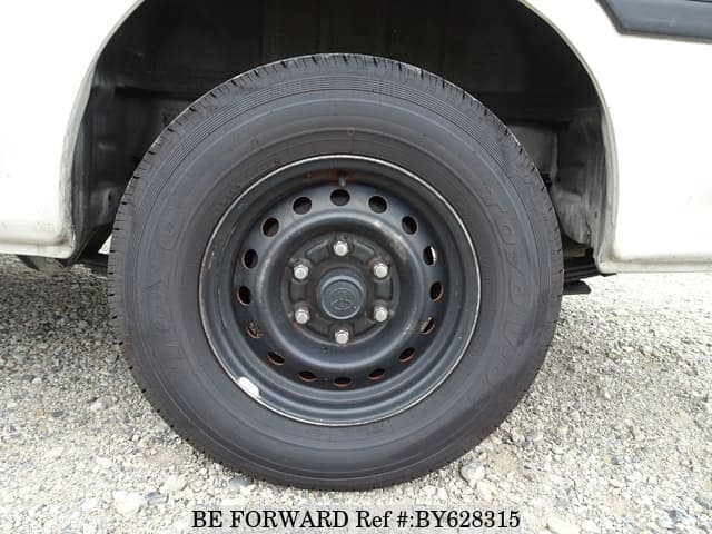 2003 Toyota HiAce JDM car for sale — photo 10 of 25