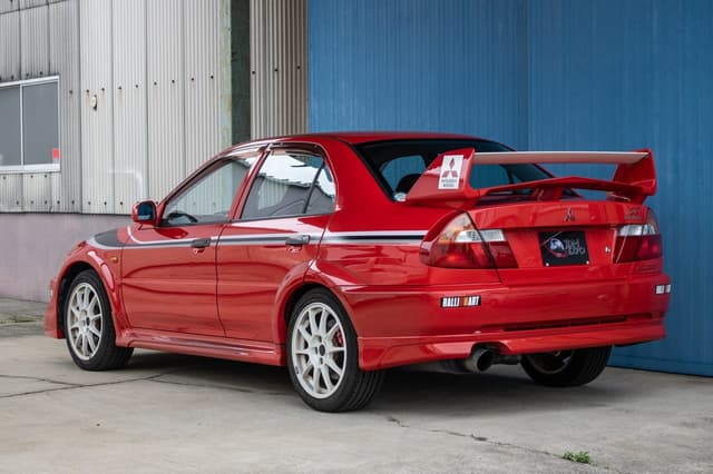 2000 Mitsubishi Lancer Evolution JDM car for sale — photo 4 of 25