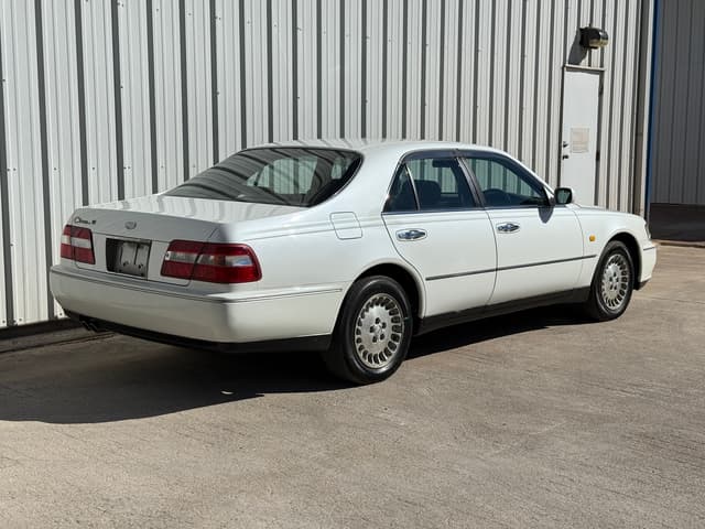 1997 Nissan Cima JDM car for sale — photo 3 of 21