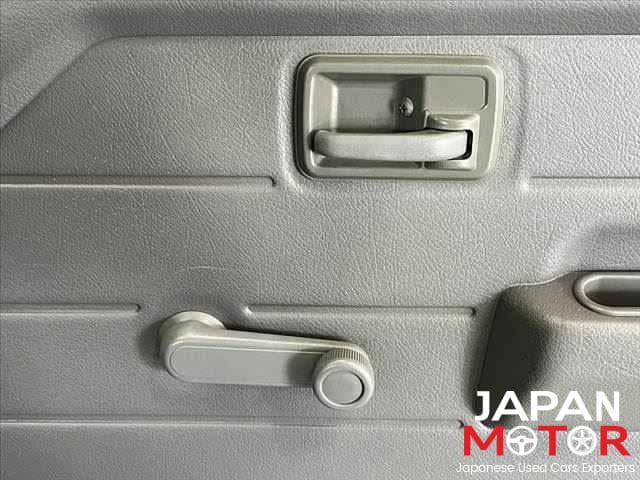 1998 Suzuki Jimny JDM car for sale — photo 21 of 25