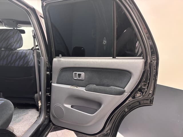 1999 Toyota Hilux JDM car for sale — photo 20 of 25