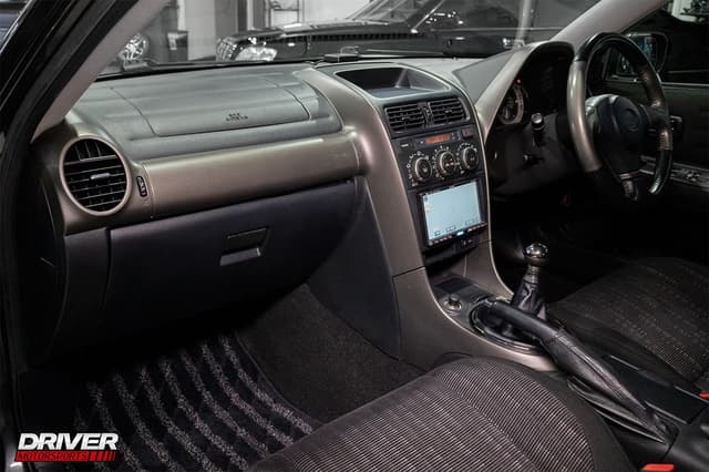 1999 Toyota Altezza JDM car for sale — photo 14 of 25