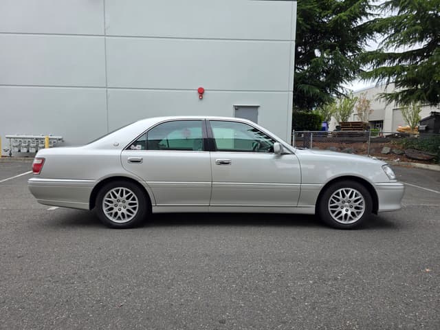 2000 Toyota Crown JDM car for sale — photo 8 of 13