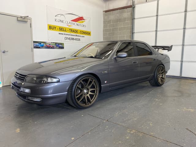 1993 Nissan Skyline JDM car for sale — photo 3 of 23