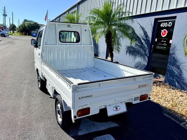 1997 Mitsubishi Minicab JDM car for sale — photo 7 of 17