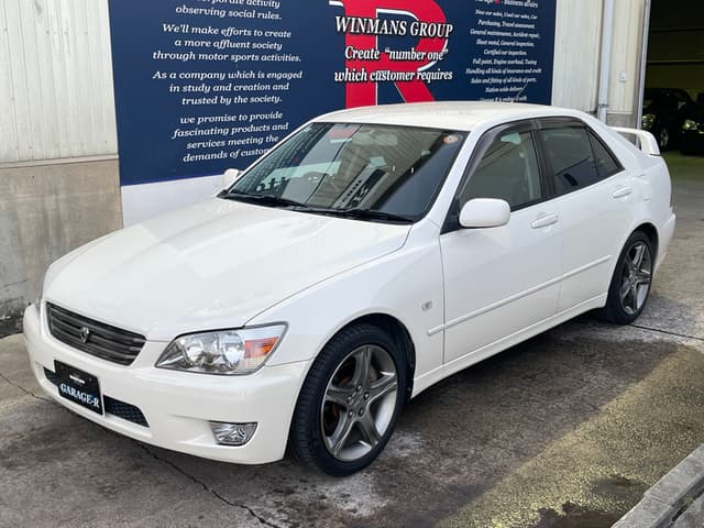 2000 Toyota Altezza JDM car for sale — photo 2 of 3