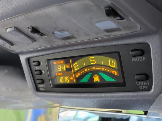 1996 Toyota Hilux Surf JDM car for sale — photo 2 of 25
