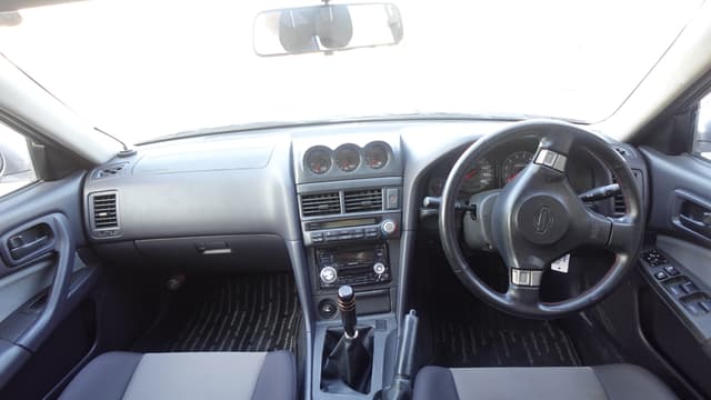 1998 Nissan Skyline JDM car for sale — photo 7 of 12