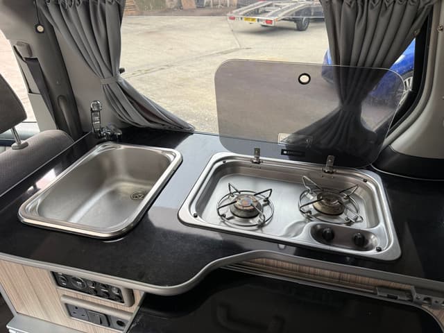2005 Toyota Alphard JDM car for sale — photo 25 of 25