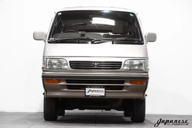 1995 Toyota HiAce JDM car for sale — photo 2 of 25