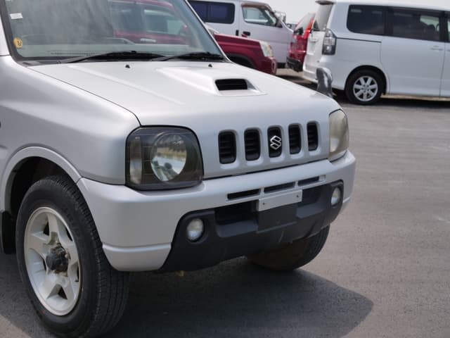 1999 Suzuki Jimny JDM car for sale — photo 11 of 25