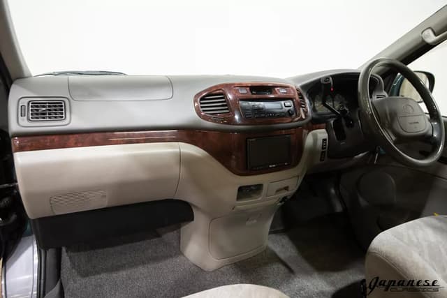 1997 Toyota HiAce JDM car for sale — photo 9 of 25