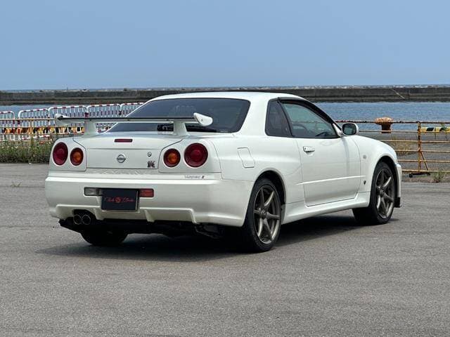 2001 Nissan Skyline JDM car for sale — photo 3 of 16