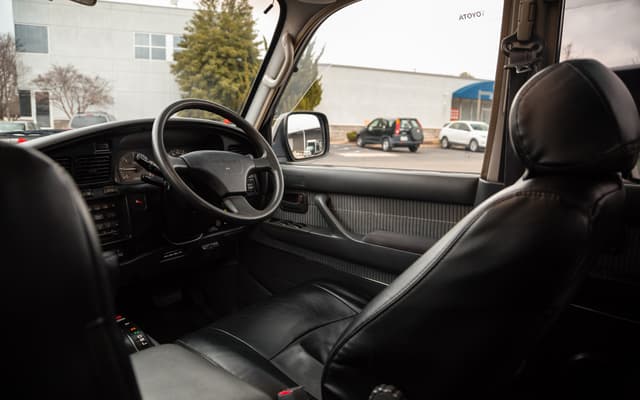 1992 Toyota Land Cruiser JDM car for sale — photo 9 of 14