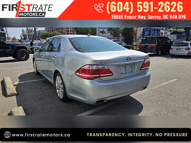 2010 Toyota Crown JDM car for sale — photo 7 of 20