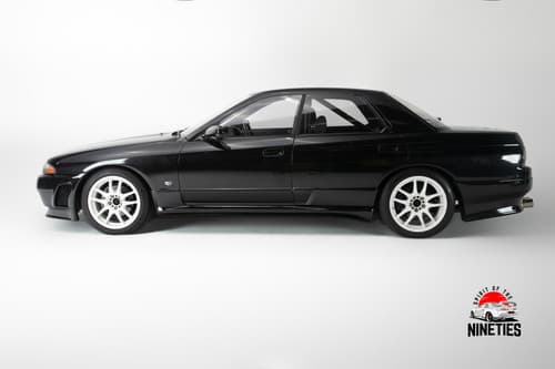 1991 Nissan Skyline JDM car for sale — photo 2 of 14