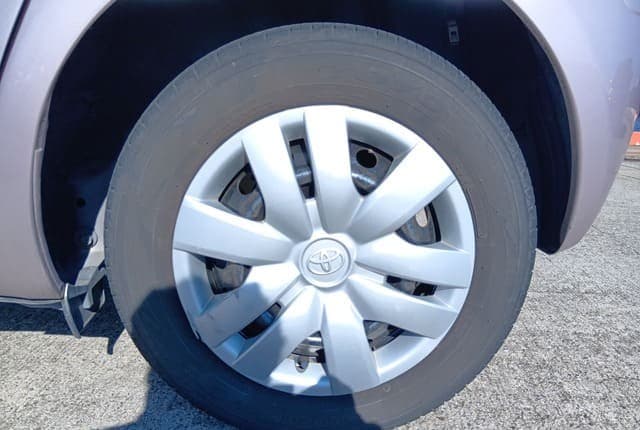 2010 Toyota Vitz JDM car for sale — photo 10 of 25