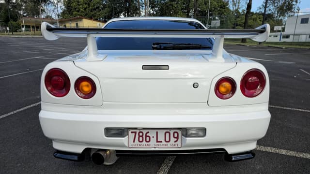 1998 Nissan Skyline JDM car for sale — photo 4 of 10