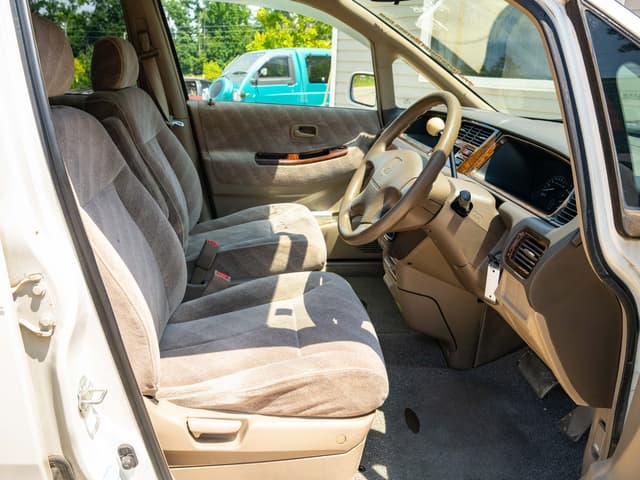 1999 Honda Odyssey JDM car for sale — photo 11 of 13