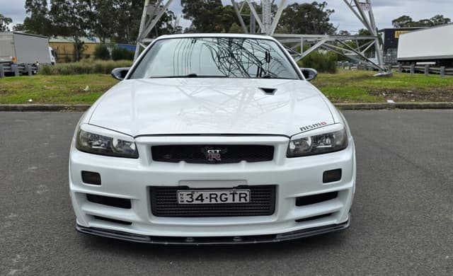 1999 Nissan Skyline JDM car for sale — photo 2 of 10