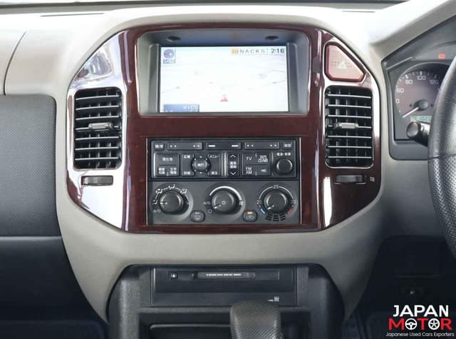 2000 Mitsubishi Pajero JDM car for sale — photo 11 of 15