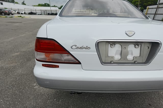 1996 Nissan Cedric JDM car for sale — photo 5 of 20
