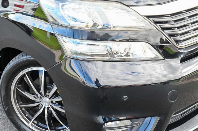 2011 Toyota Vellfire JDM car for sale — photo 2 of 24