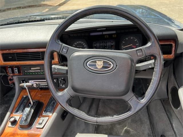 1991 Jaguar JDM car for sale — photo 19 of 25