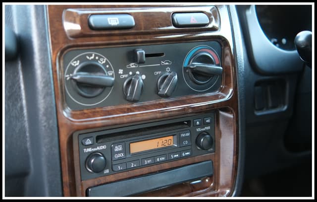 1998 Mitsubishi Pajero JDM car for sale — photo 24 of 25