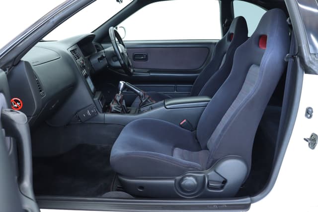 1997 Nissan Skyline JDM car for sale — photo 13 of 25