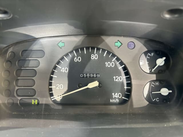 1996 Daihatsu Hijet JDM car for sale — photo 7 of 25