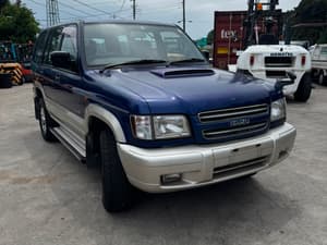2000 Isuzu Bighorn JDM car for sale