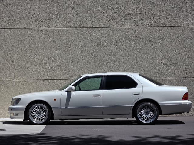 1999 Toyota Celsior JDM car for sale — photo 7 of 25