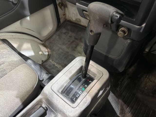1997 Mitsubishi Minicab JDM car for sale — photo 12 of 25